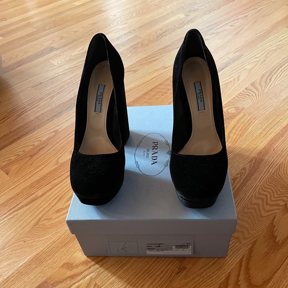 Prada velvet platform pumps - Picture 6 of 11